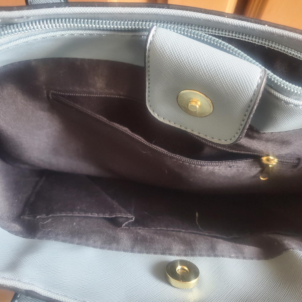 Elegant Blue Handbag - Picture 4 of 7